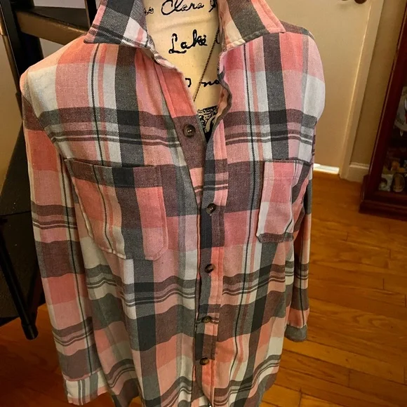 Plaid Button-Up Shirt in Pink and Gray - Picture 2 of 4
